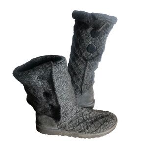 UGG gray Cardy Pure Knit Boots Size 9